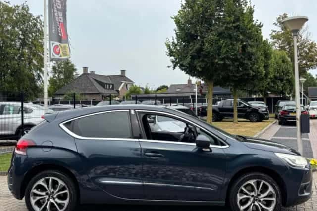 Citroën DS4 (2011) thumbnail 3