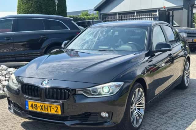 BMW 3-Serie (2012) thumbnail 1