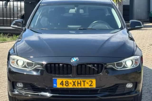 BMW 3-Serie (2012) thumbnail 2