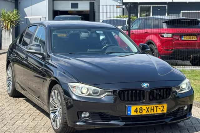 BMW 3-Serie (2012) thumbnail 3