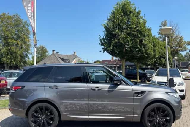 Land Rover Range Rover Sport (2016) thumbnail 4