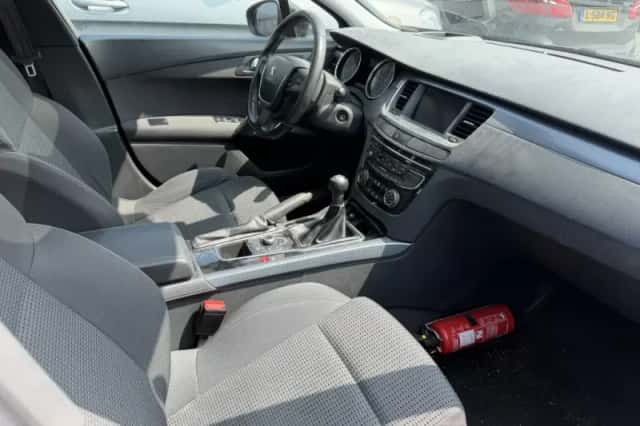 Peugeot 508 (2012) thumbnail 2