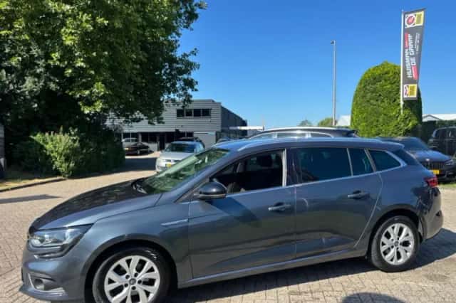 Renault Mégane (2019) thumbnail 5