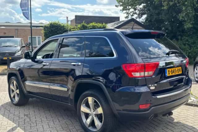 Jeep Grand Cherokee (2013) thumbnail 6