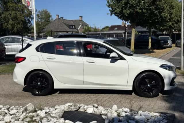 BMW 1-Serie (2021) thumbnail 6