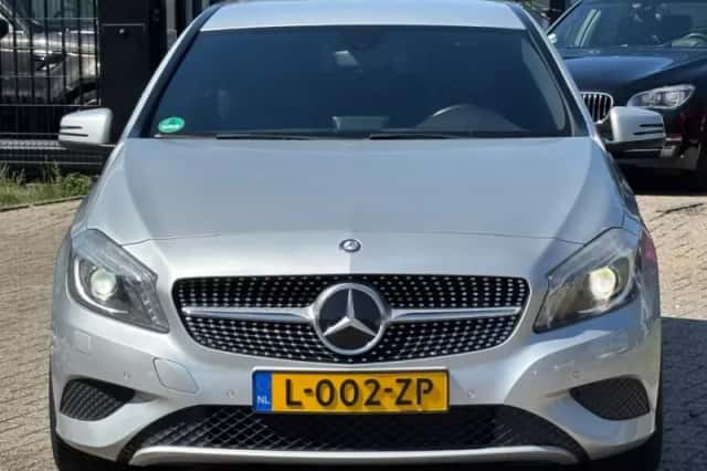 Mercedes-Benz A-Klasse (2012) thumbnail 2