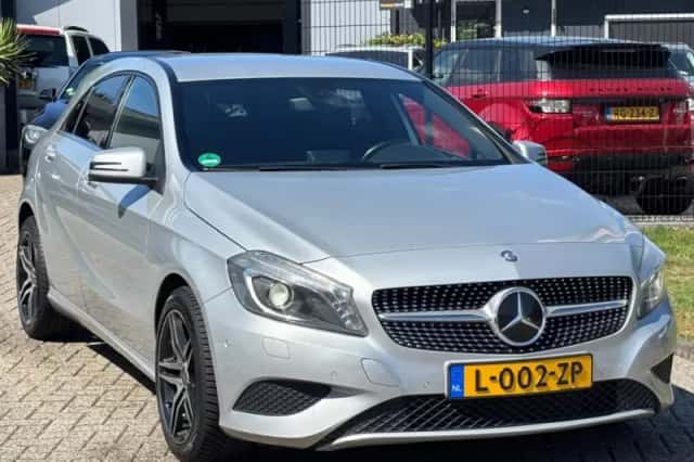 Mercedes-Benz A-Klasse (2012) thumbnail 3