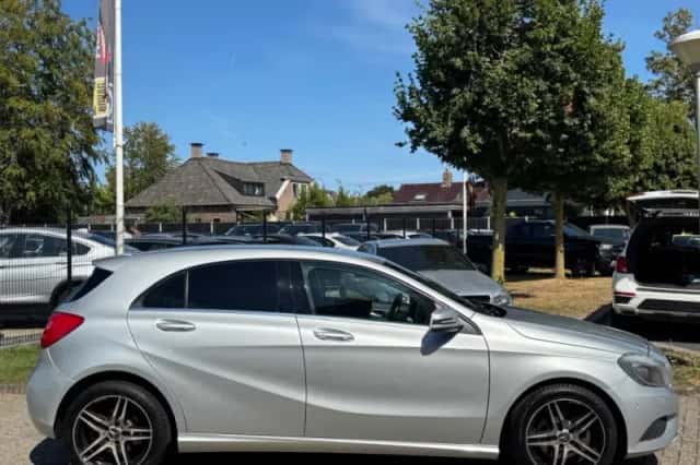 Mercedes-Benz A-Klasse (2012) thumbnail 4