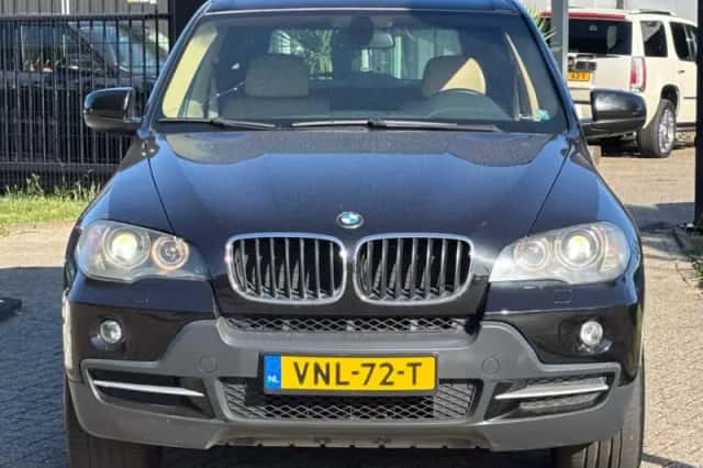 BMW X5 (2009) thumbnail 2