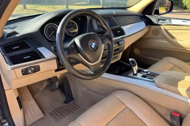 BMW X5 (2009) thumbnail 6