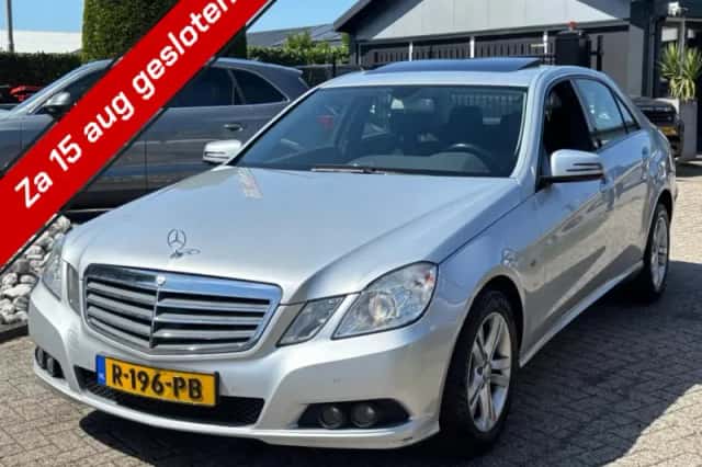 Mercedes-Benz E-Klasse (2009) thumbnail 1
