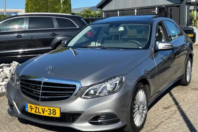 Mercedes-Benz E-Klasse (2015) thumbnail 1