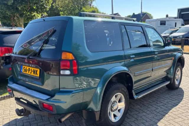 Mitsubishi Pajero (2004) thumbnail 6