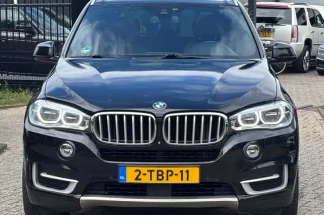 BMW X5 (2014) thumbnail 2