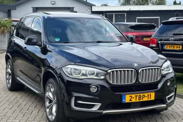 BMW X5 (2014) thumbnail 3