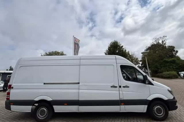 Mercedes-Benz Sprinter (2014) thumbnail 3