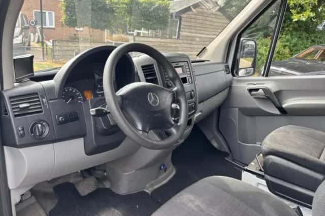Mercedes-Benz Sprinter (2014) thumbnail 6