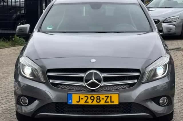 Mercedes-Benz A-Klasse (2014) thumbnail 2