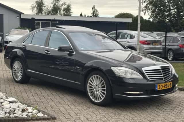 Mercedes-Benz S-Klasse (2011) thumbnail 3