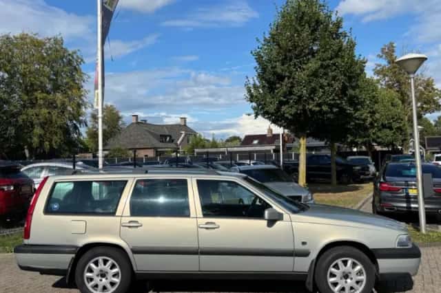 Volvo V70 XC (2000) thumbnail 4