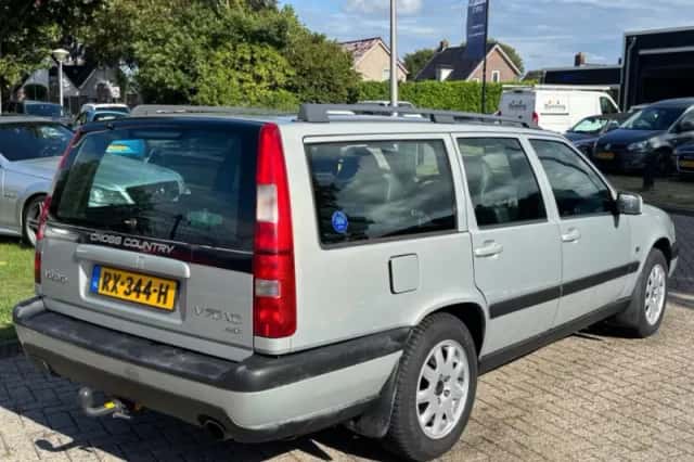 Volvo V70 XC (2000) thumbnail 5