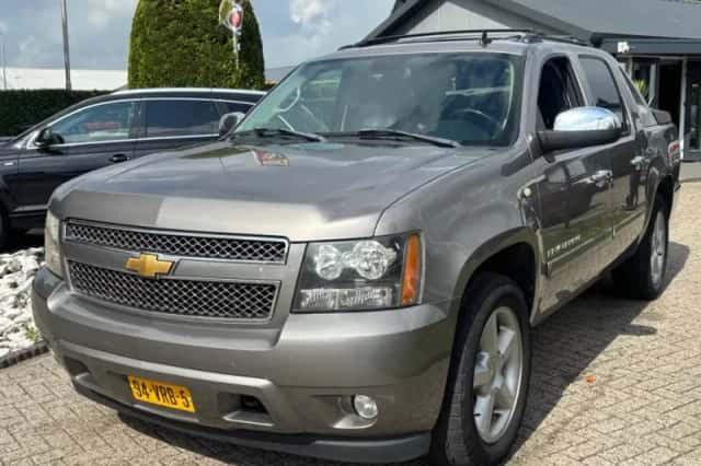 Chevrolet Avalanche (2008) thumbnail 1