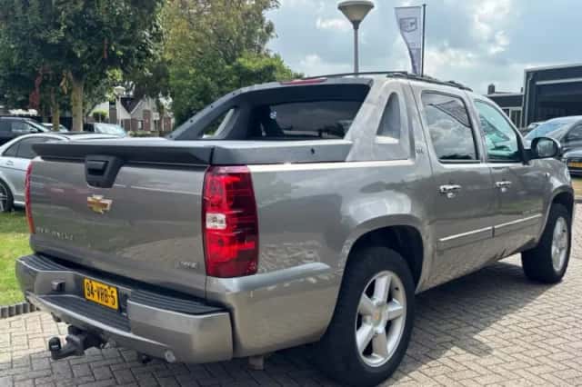 Chevrolet Avalanche (2008) thumbnail 5