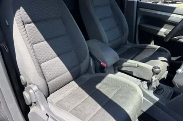Volkswagen Touran (2007) thumbnail 6