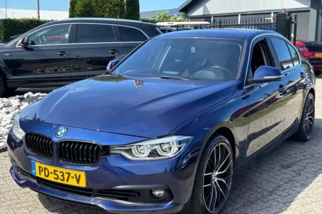 BMW 3-Serie (2017) thumbnail 1