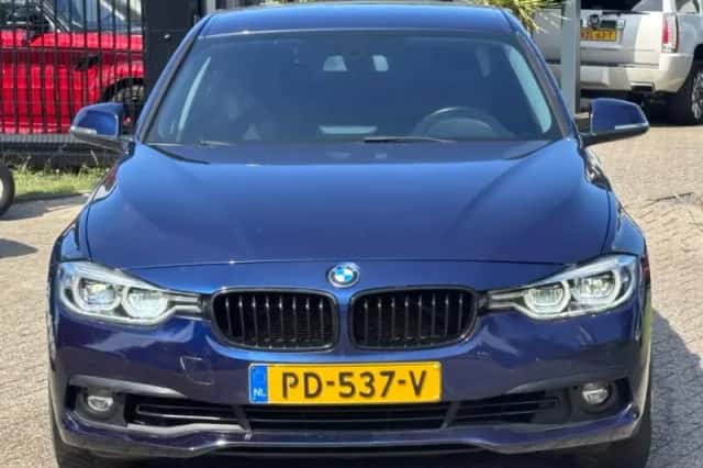 BMW 3-Serie (2017) thumbnail 2