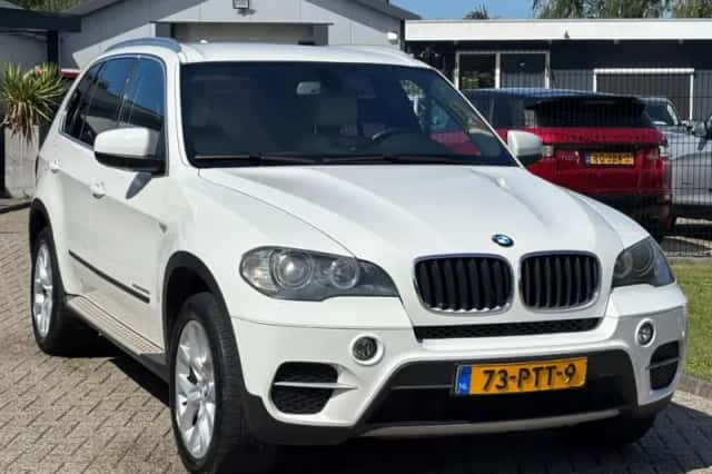 BMW X5 (2011) thumbnail 3