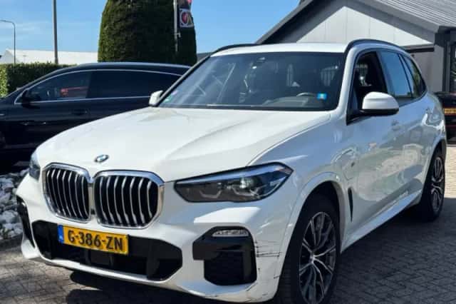 BMW X5 (2020) thumbnail 1