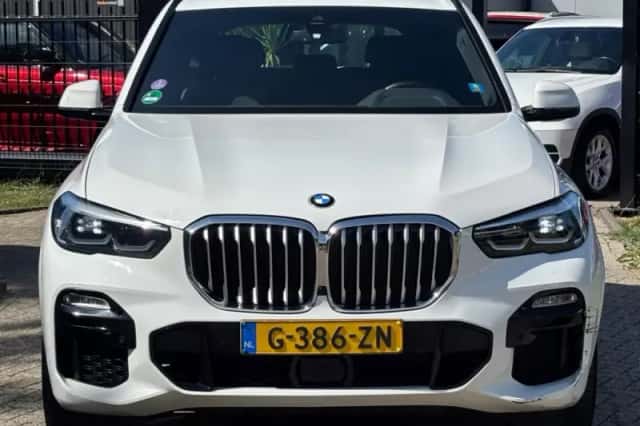 BMW X5 (2020) thumbnail 2
