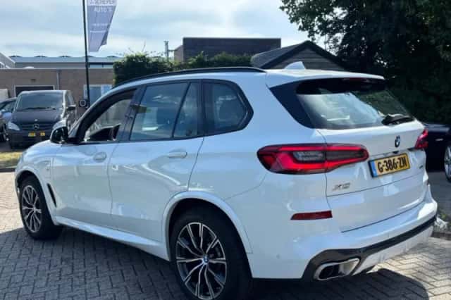 BMW X5 (2020) thumbnail 6