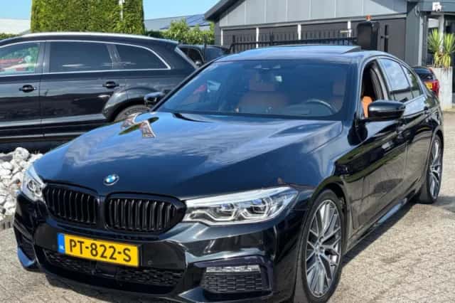 BMW 5-Serie (2017) thumbnail 1
