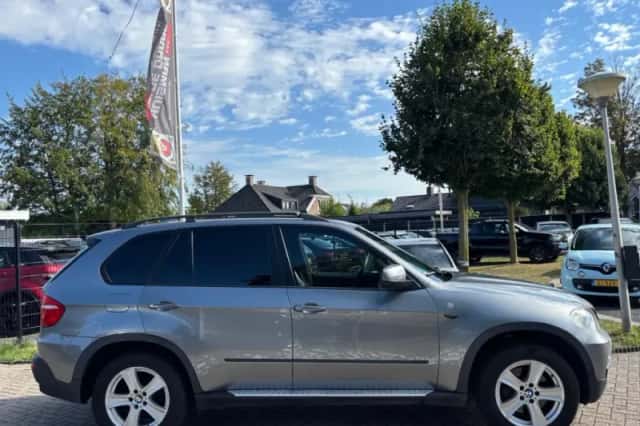 BMW X5 (2007) thumbnail 5