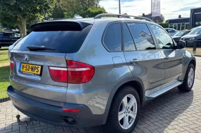 BMW X5 (2007) thumbnail 6