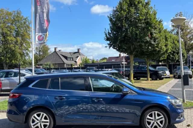 Renault Mégane (2016) thumbnail 4