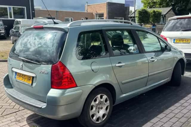 Peugeot 307 (2006) thumbnail 3