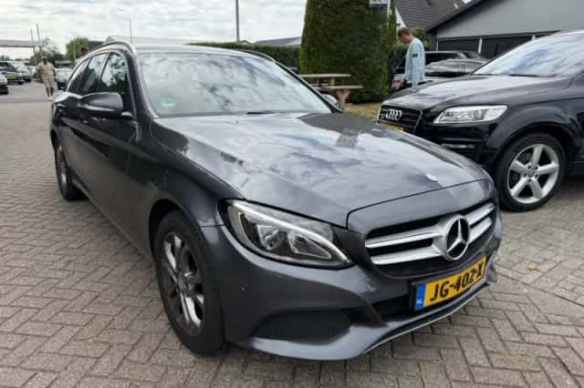 Mercedes-Benz C-Klasse (2015) thumbnail 1