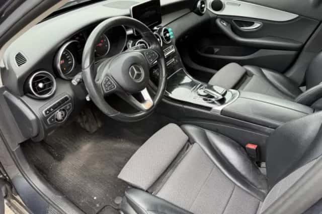 Mercedes-Benz C-Klasse (2015) thumbnail 3