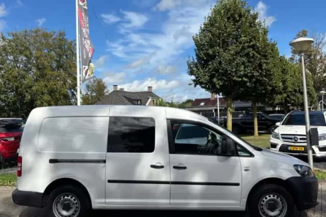 Volkswagen Caddy (2014) thumbnail 6