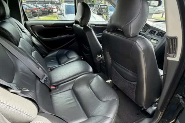 Volvo V70 (2000) thumbnail 6
