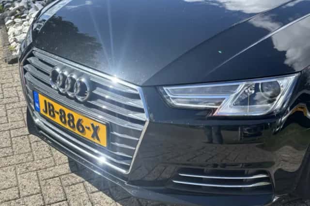 Audi A4 (2016) thumbnail 4