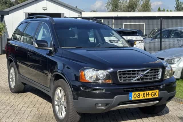 Volvo XC90 (2007) thumbnail 3