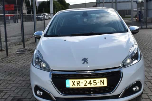 Peugeot 208 (2019) thumbnail 2