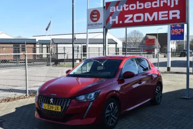Peugeot 208 (2021) thumbnail 1