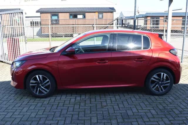 Peugeot 208 (2021) thumbnail 4