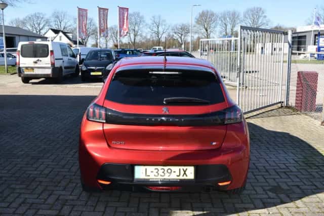 Peugeot 208 (2021) thumbnail 5