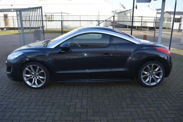 Peugeot RCZ (2012) thumbnail 3